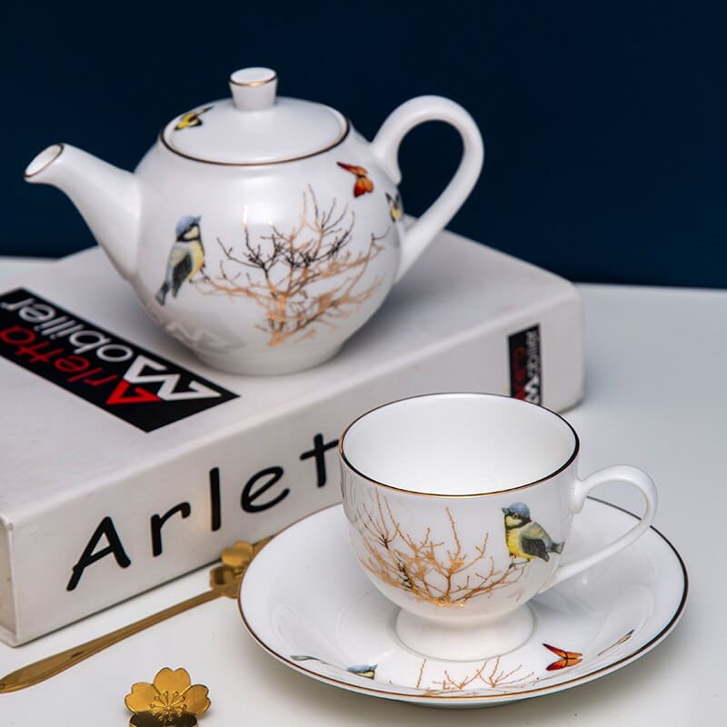 Luxueux service à thé en porcelaine à motif anglais_10