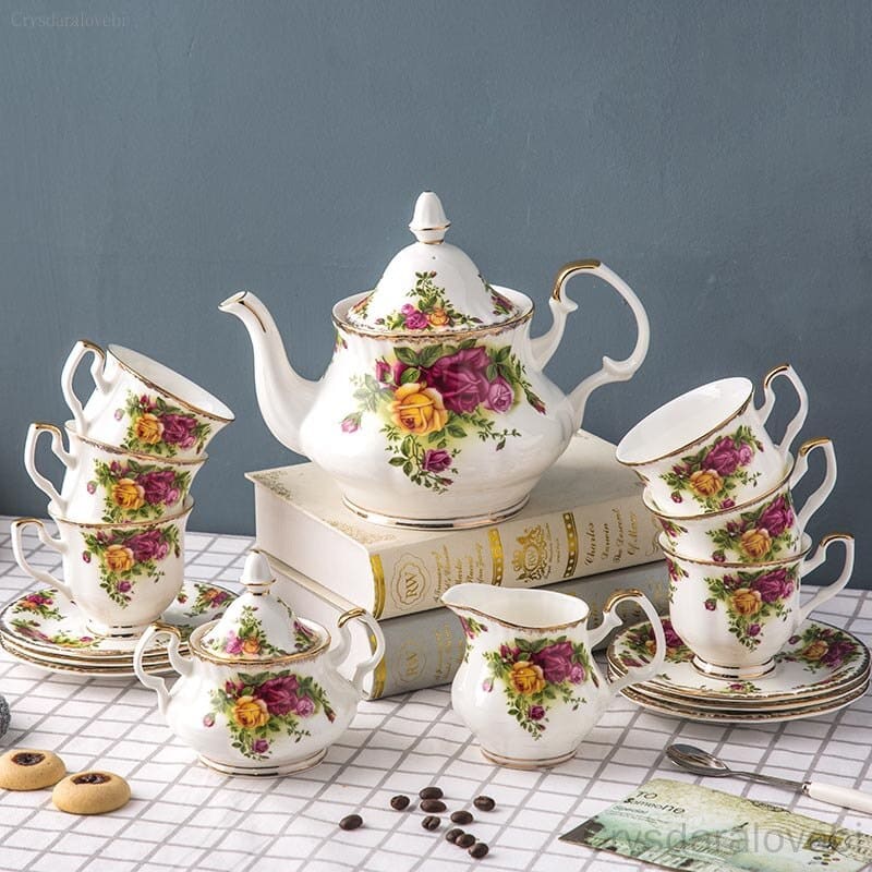 Service à thé anglais ancien en porcelaine à motif floral_13