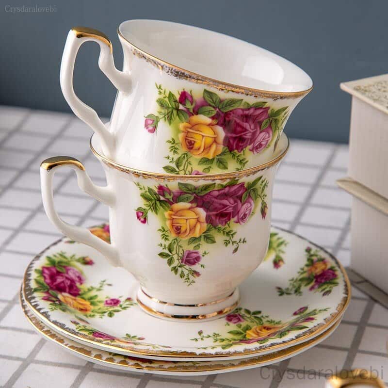 Service à thé anglais ancien en porcelaine à motif floral_8